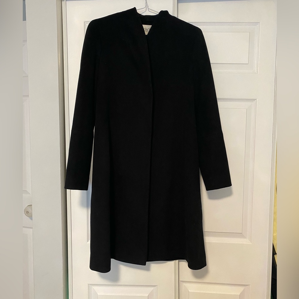 Barrington'a Stylish Black Coat